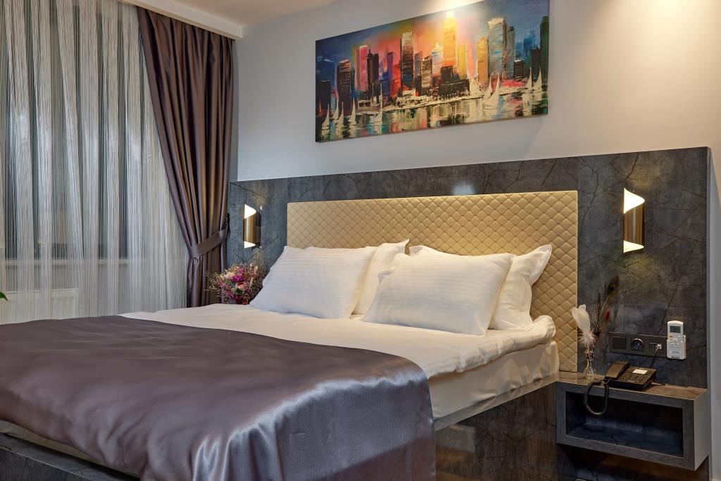 The Bold Hotel 0*