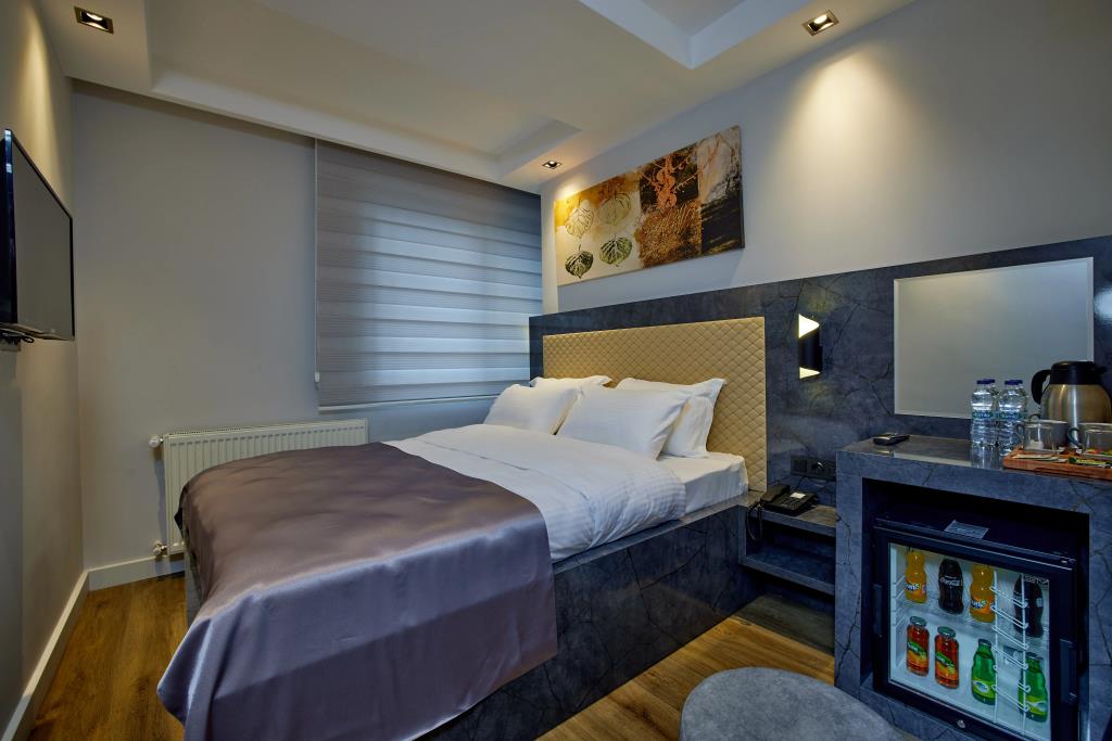 The Bold Hotel 0*