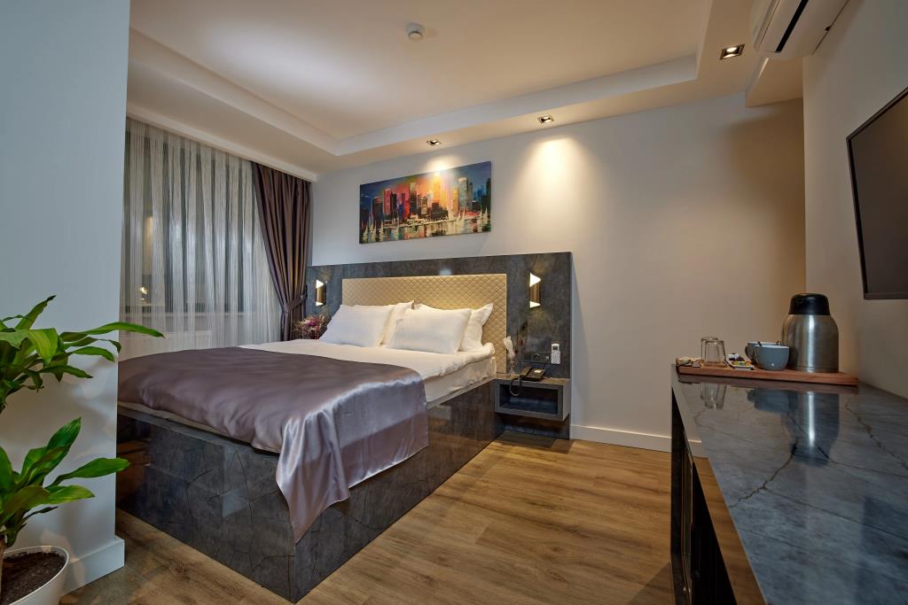 The Bold Hotel 0*