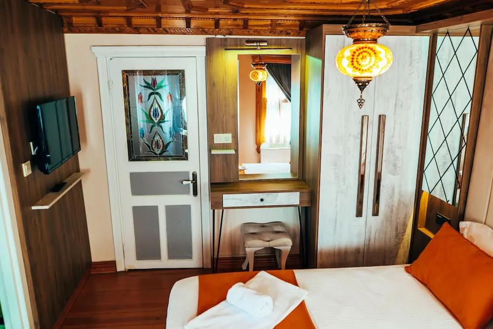 Astra Boutique Hotel 0*