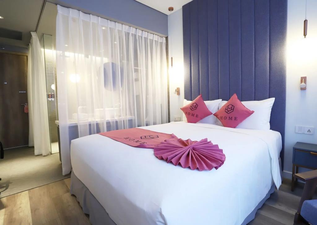 HOME Hotel 3*