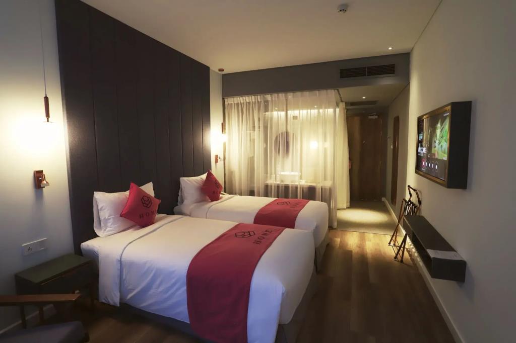 HOME Hotel 3*