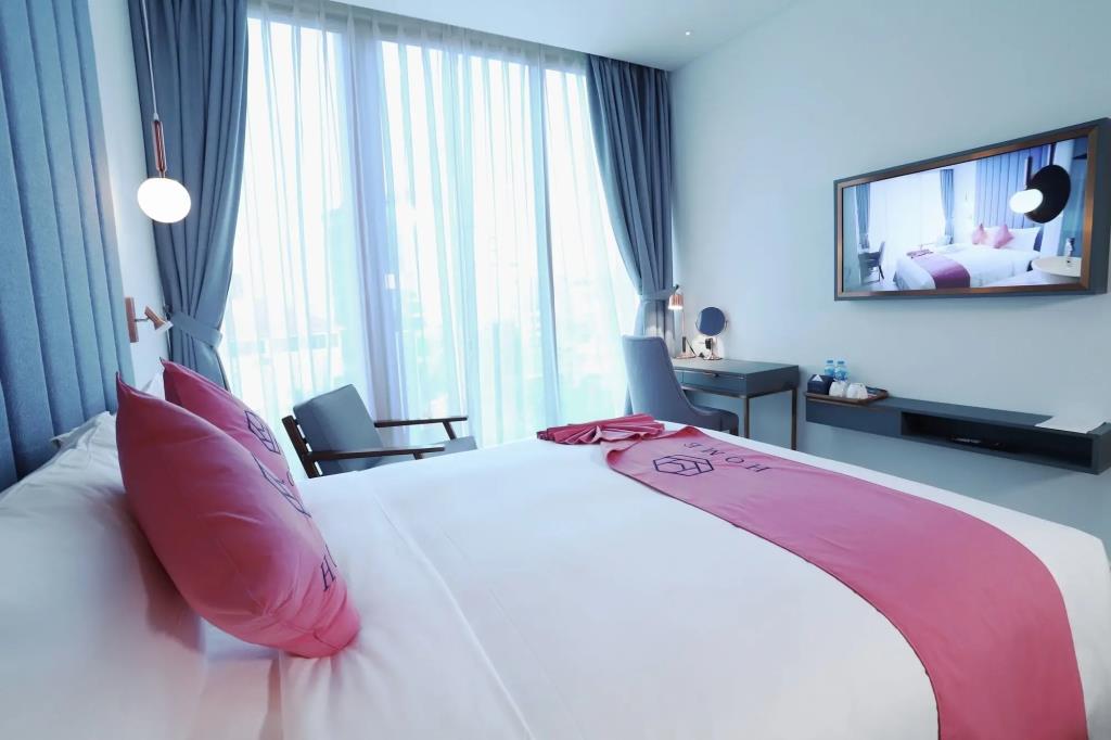 HOME Hotel 3*