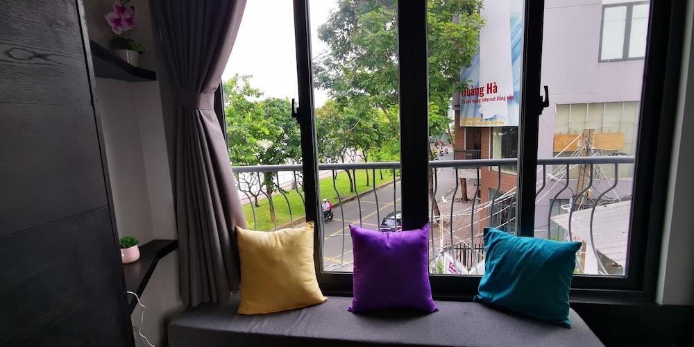 Cozy Riverview 0*