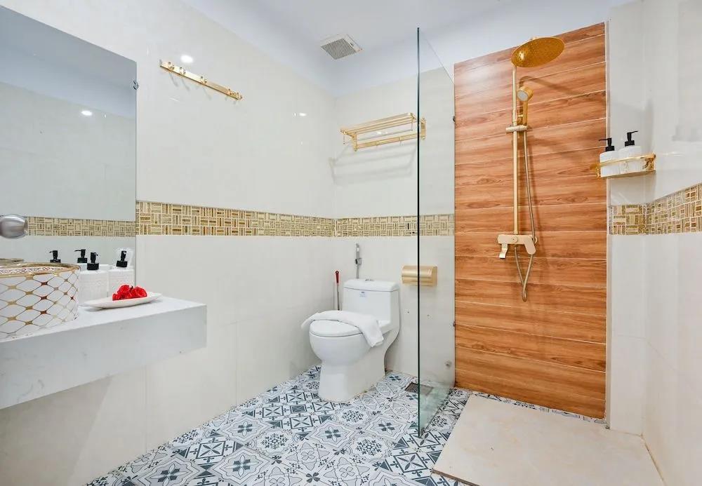 Collection O District Tan Binh Near Airport Formerly Joy Inn 2*
