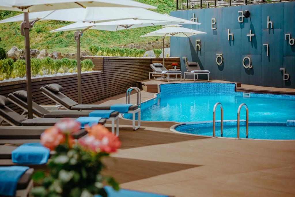 Mtserlebi Resort Hotel 5*