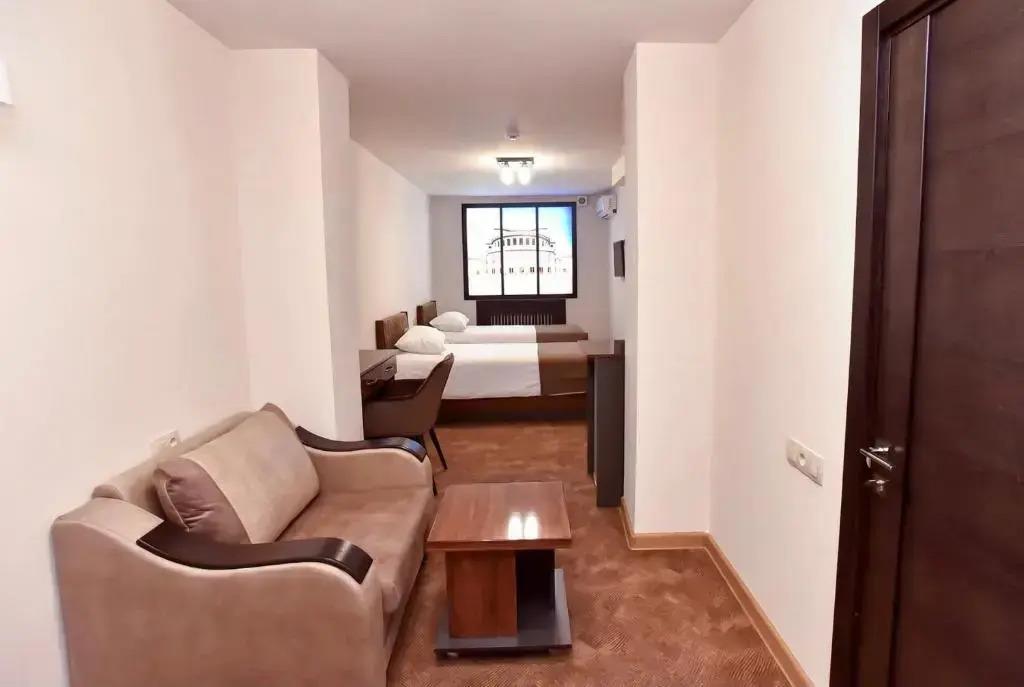 Good Yerevan Hotel 3*