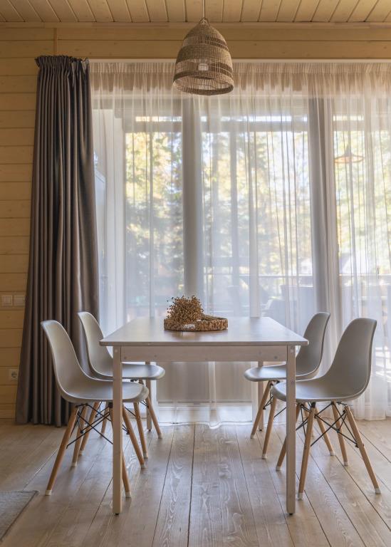 Dacha Apartment 0*