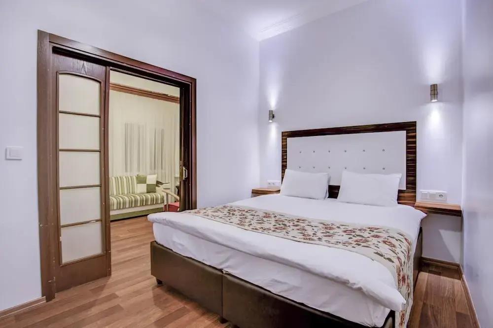 Violin Boutique Hotel 0*