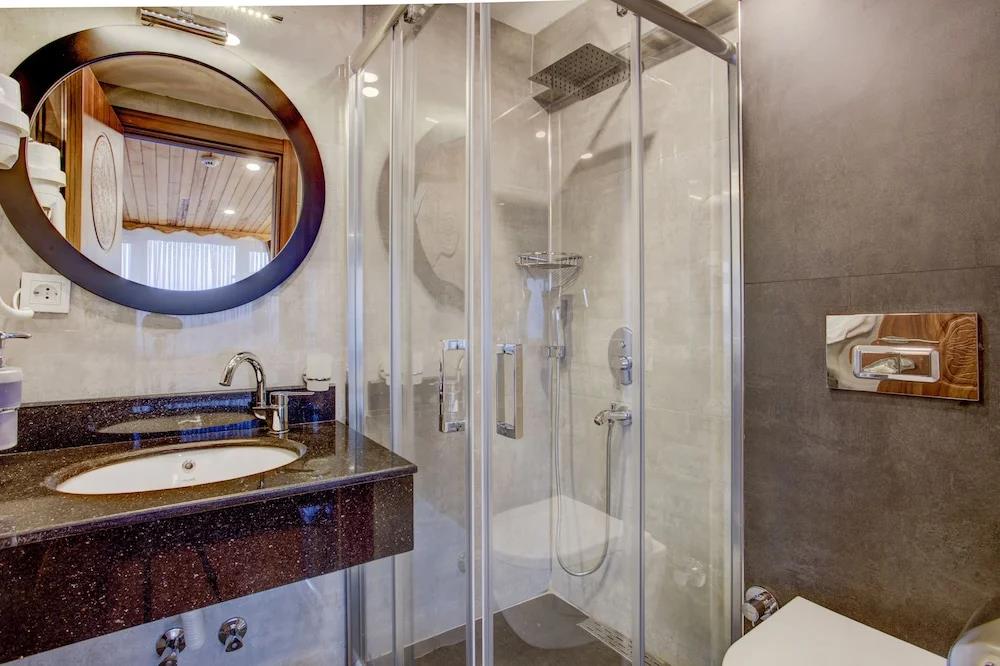 Violin Boutique Hotel 0*