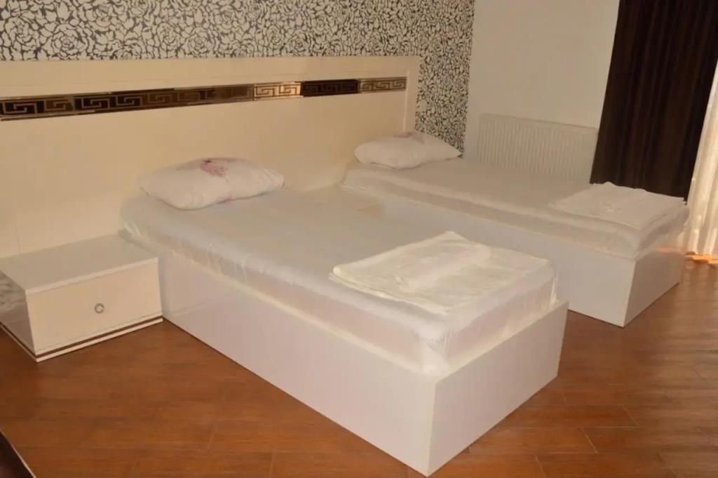 Irise Hotel 0*