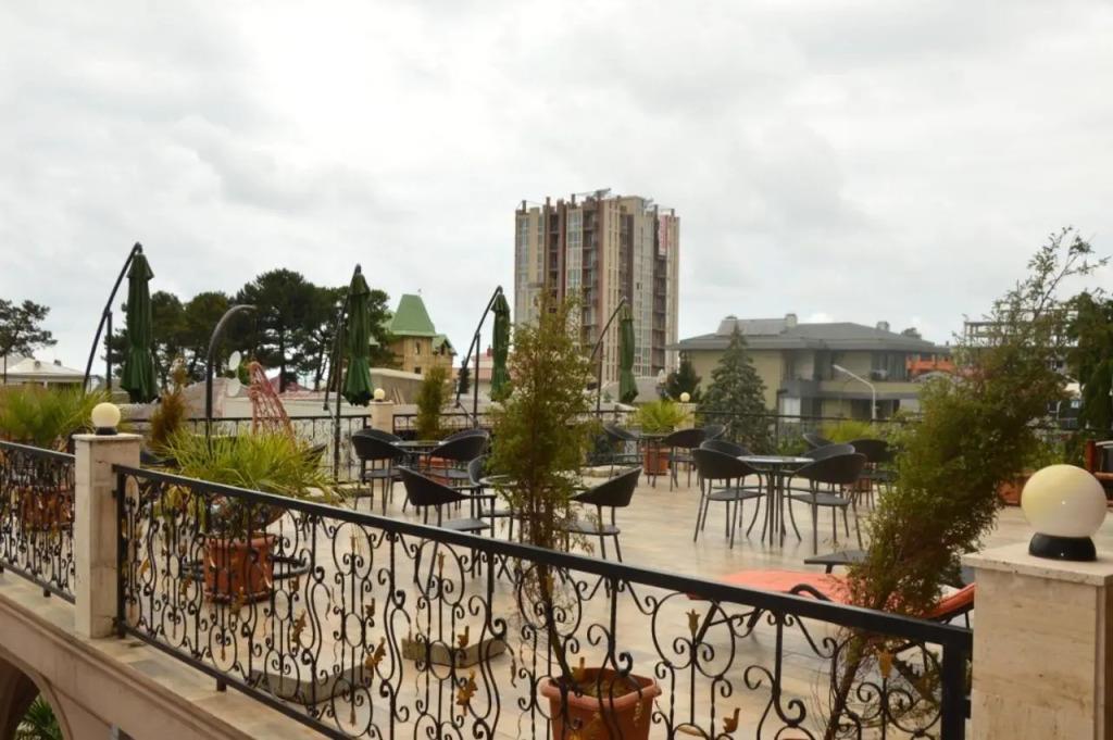Irise Hotel 0*