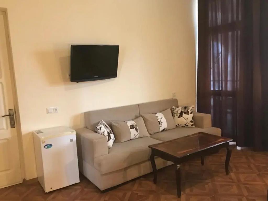 Irise Hotel 0*