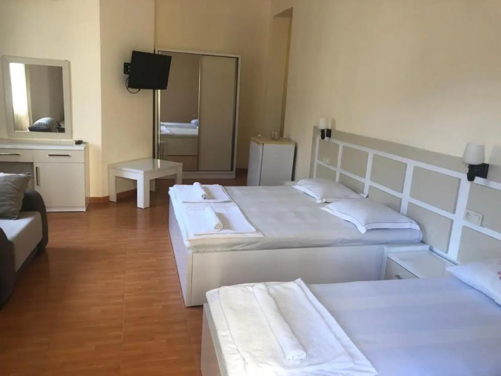 Irise Hotel 0*