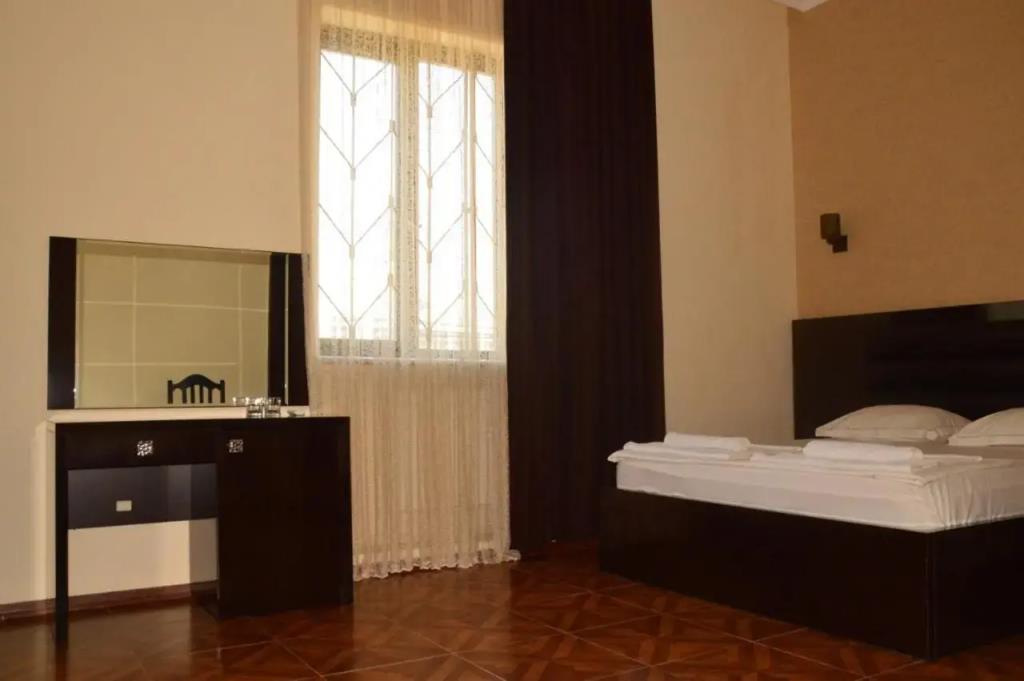 Irise Hotel 0*