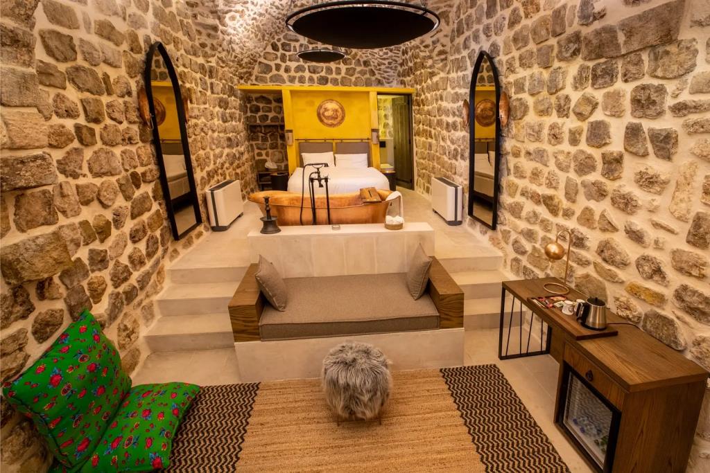 Mirsoum Boutique-hotel 0*