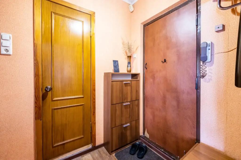 S Shikarnym Vidom U Metro Uzshnaya Apartments 0*