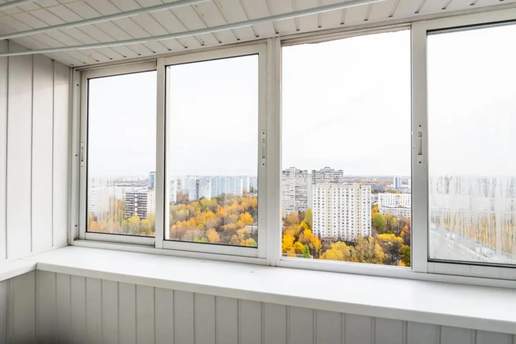 S Shikarnym Vidom U Metro Uzshnaya Apartments 0*