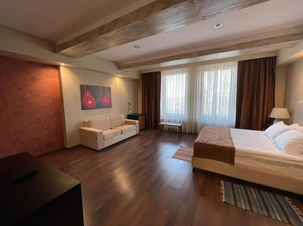 Granat Hotel 3*