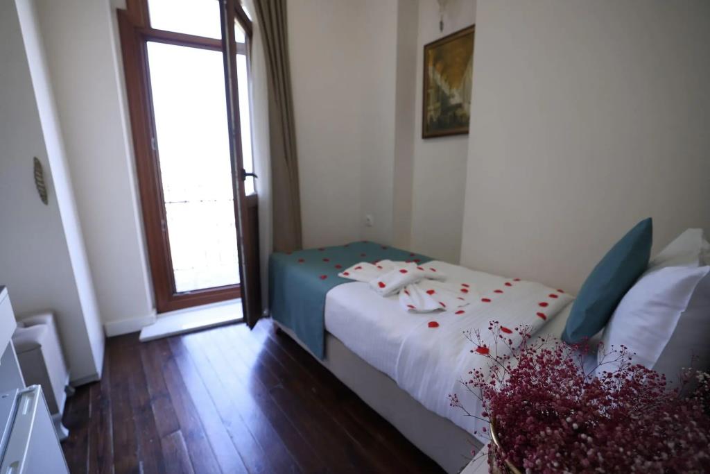Nusret Bey Hotel 0*