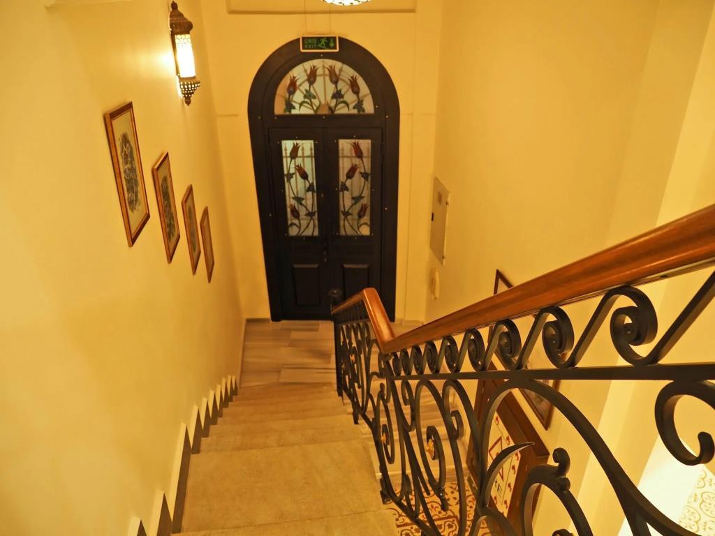 Nusret Bey Hotel 0*