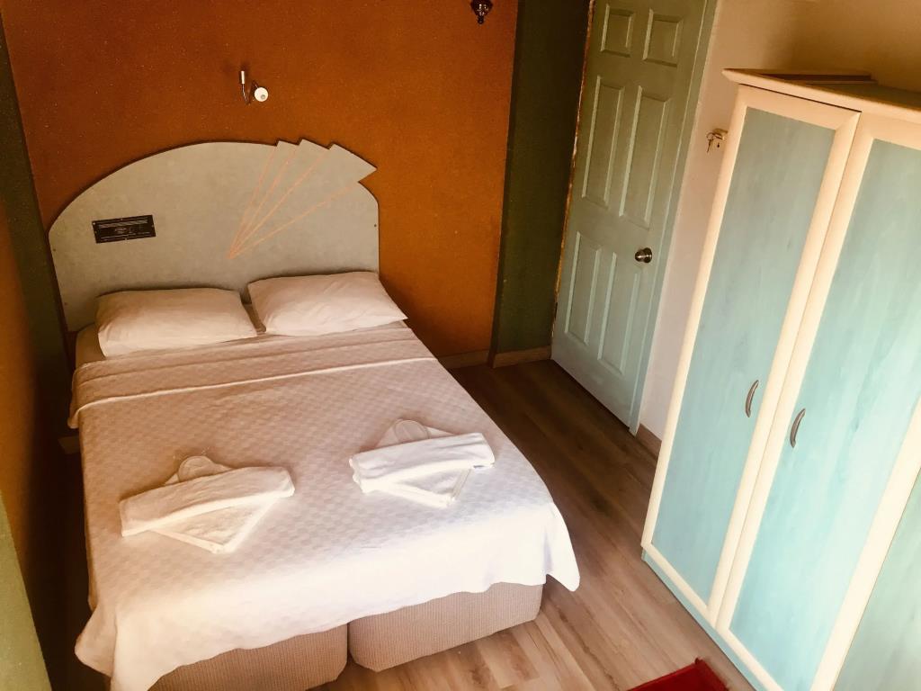Hikmethan Otel 0*