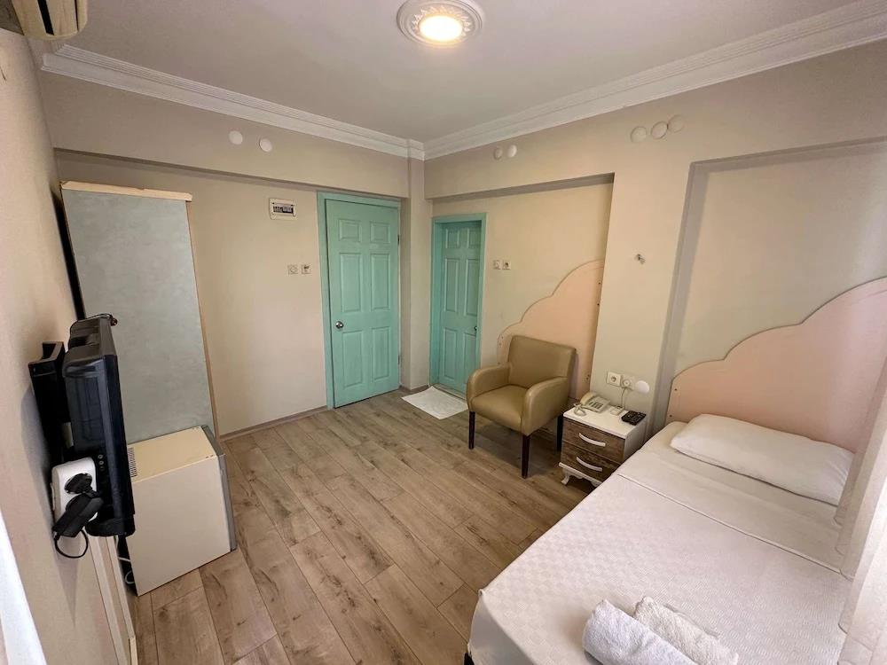 Hikmethan Otel 0*