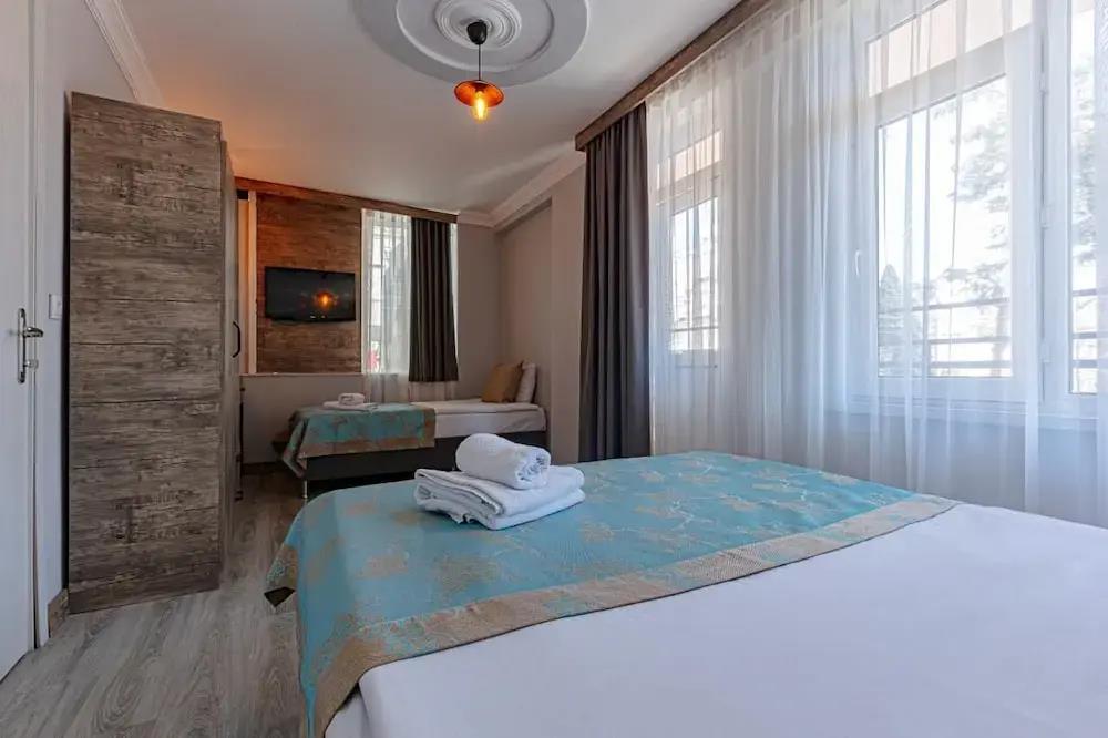 Seven City Hotel 0*
