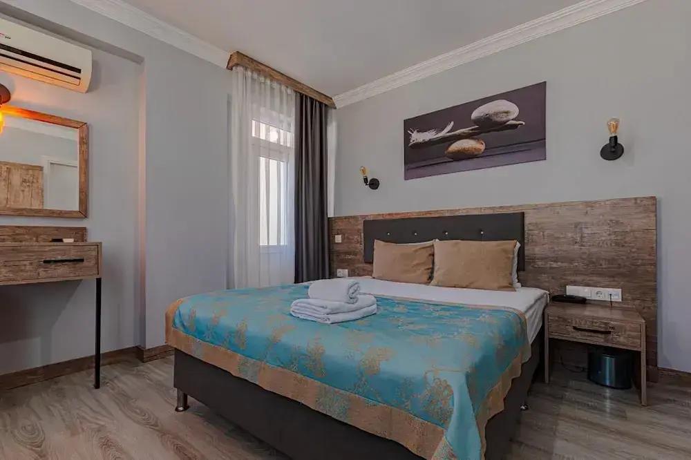 Seven City Hotel 0*