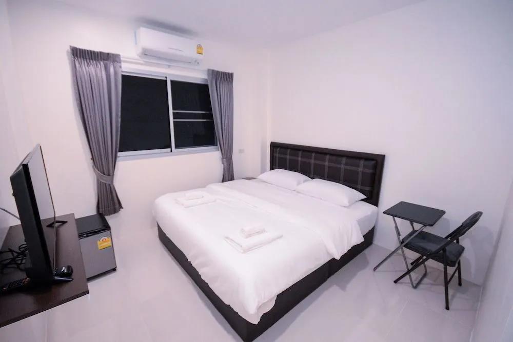 U-need Guesthouse 2*