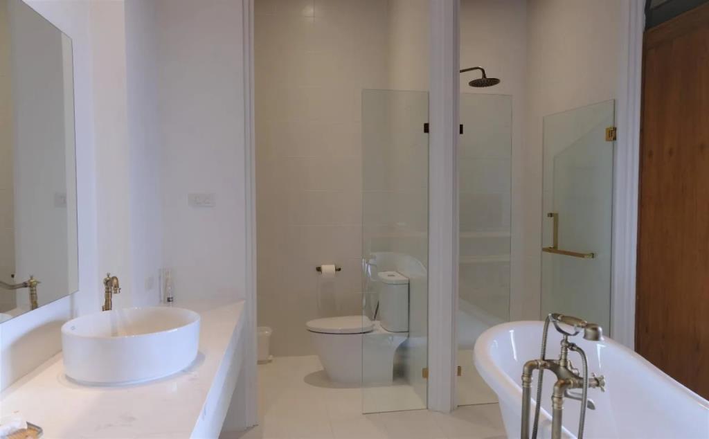 Vali Villa Bangkok 0*