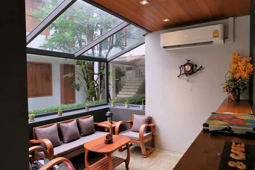 Vali Villa Bangkok 0*