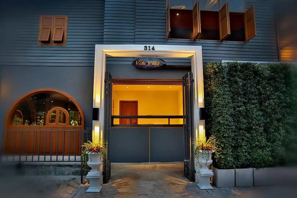 Vali Villa Bangkok 0*