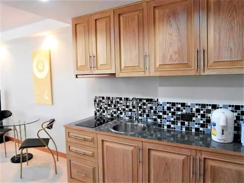Poolview Condo Rentbuythailand 0*