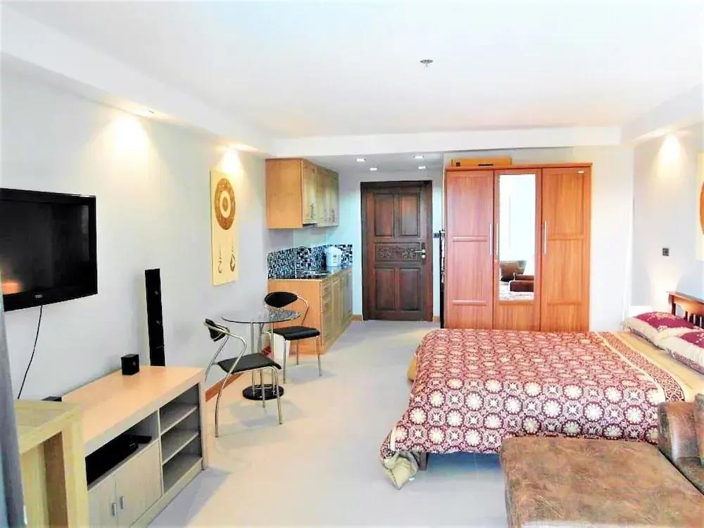 Poolview Condo Rentbuythailand 0*