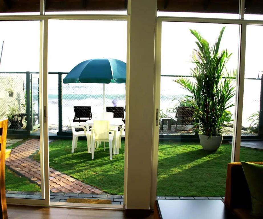 Randiya Beach Villa 0*