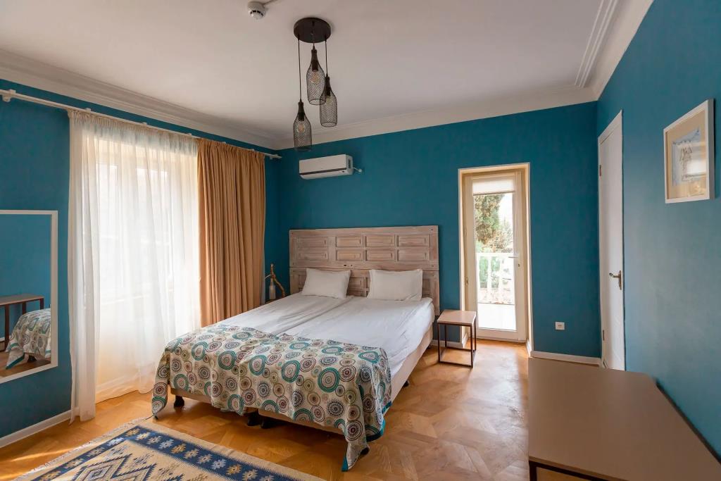 Gvino Minda Hotel 3*