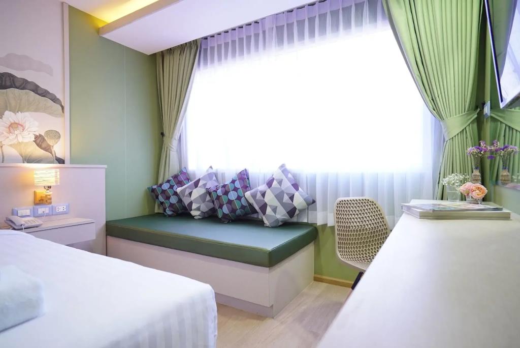 The Qube Fifty Hotel 3*