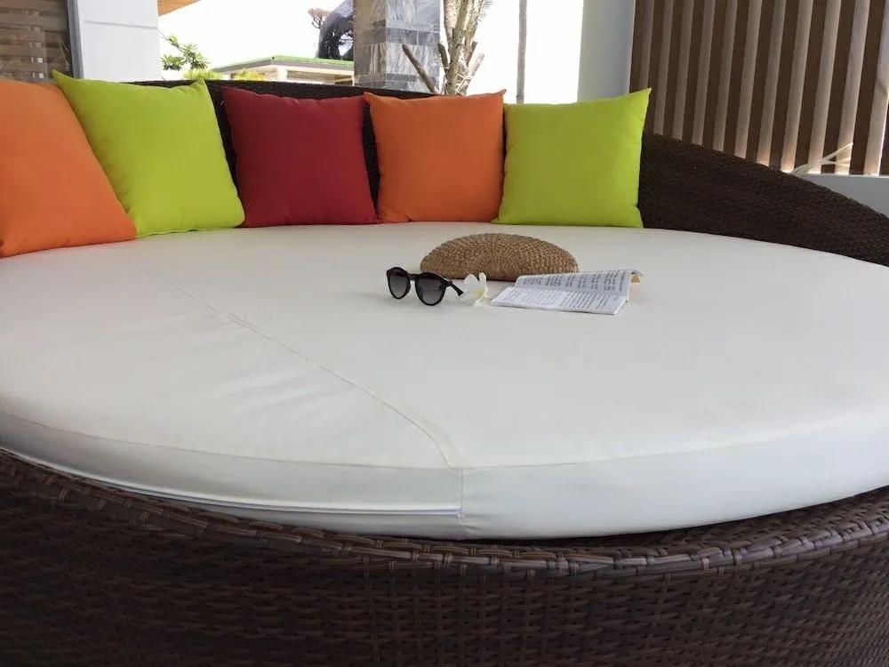 The Five Villas 0*