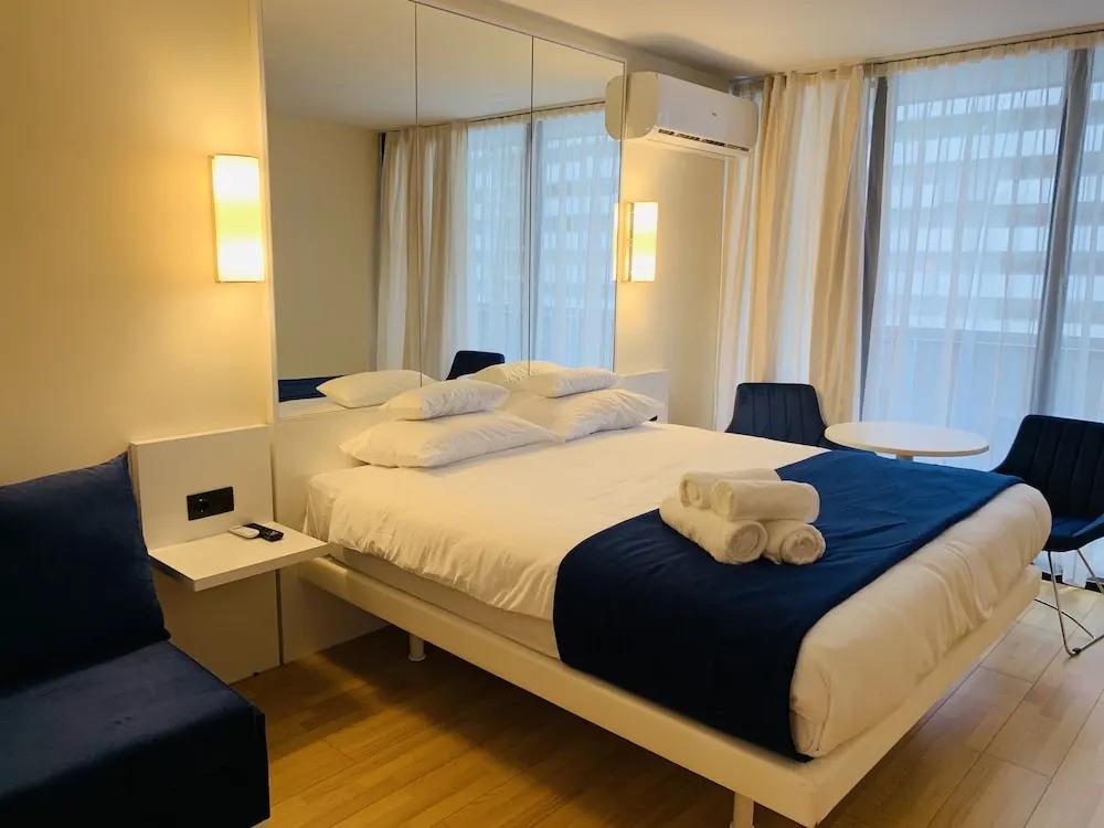 Royal Sea Breeze Apartment 0*