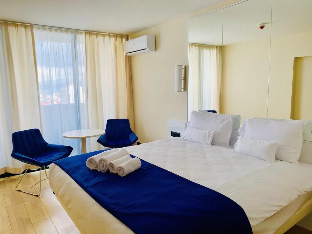 Royal Sea Breeze Apartment 0*