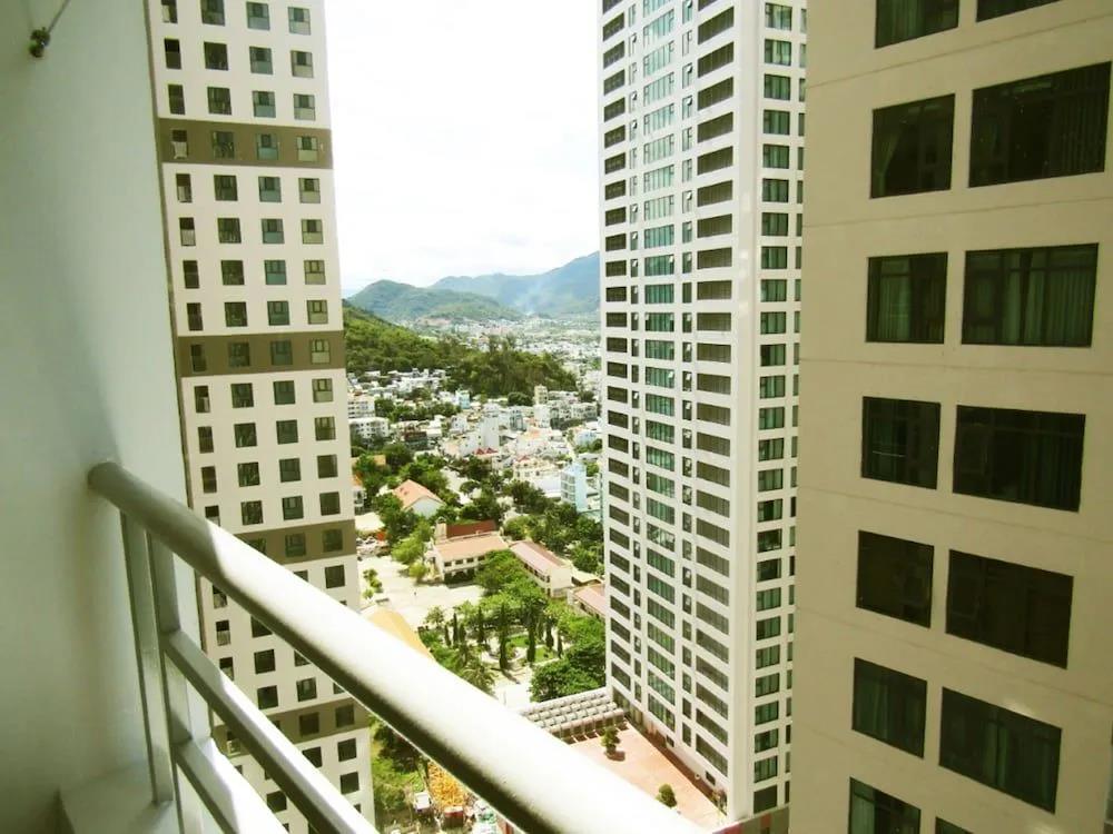 SoHo Apartment 0*