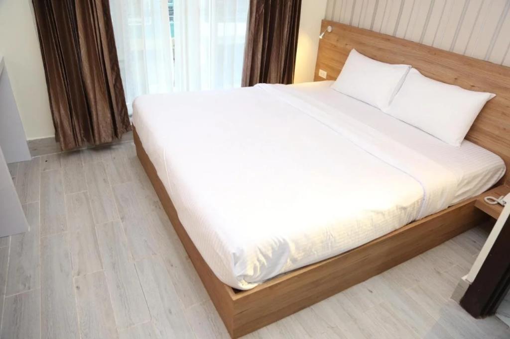 Rose Nana Hotel 2*