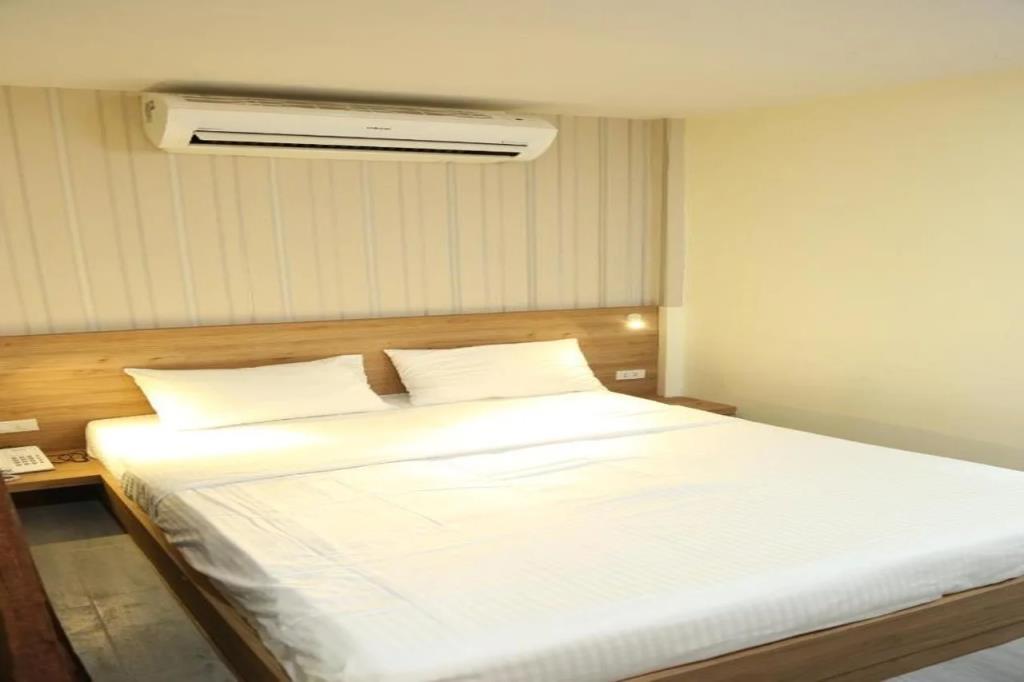 Rose Nana Hotel 2*