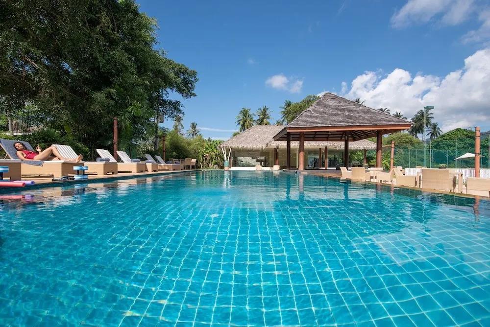 Baan Banburee 0*