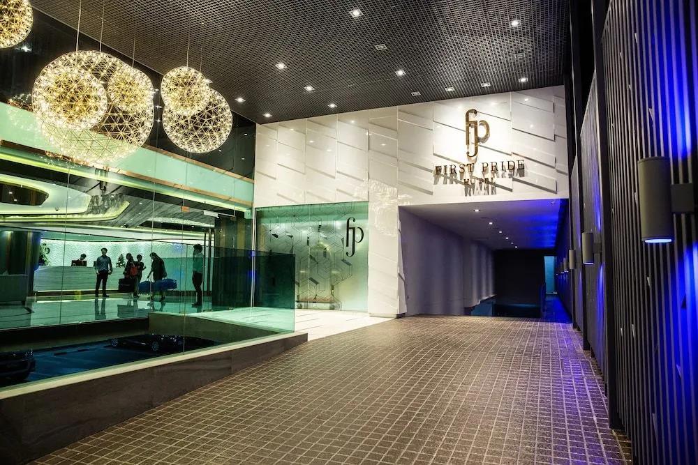 First Pride Hotel 3*