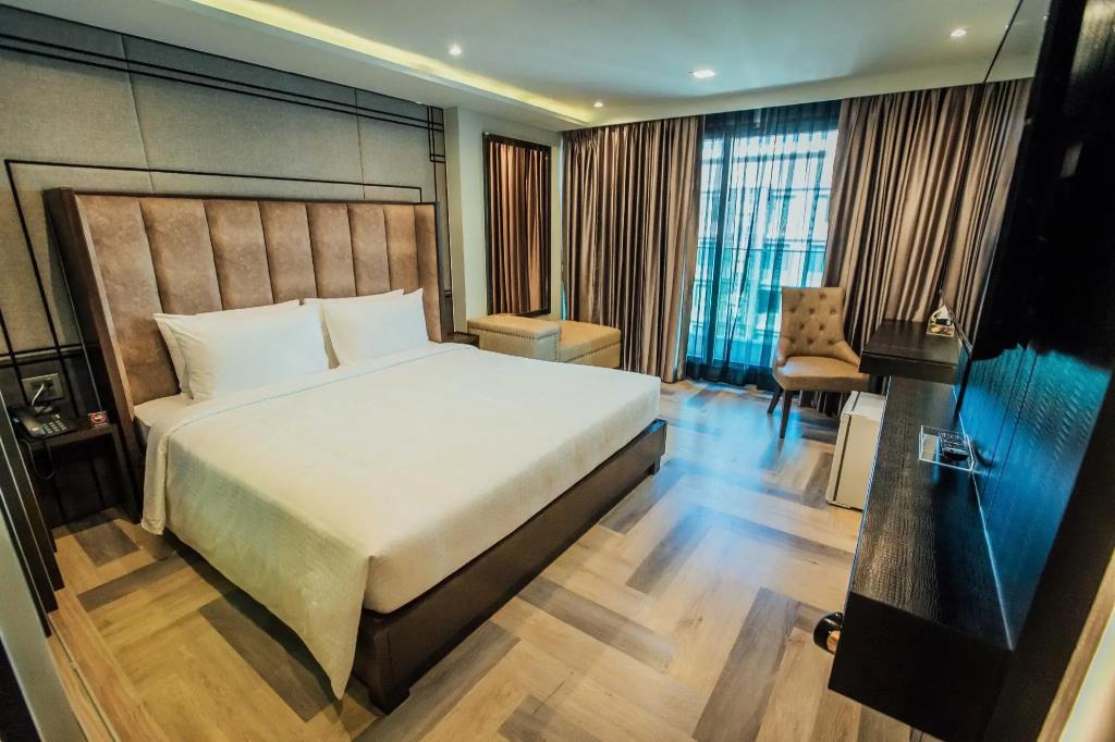 First Pride Hotel 3*