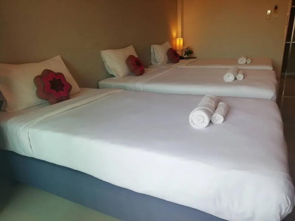 May House Karon Beach 3*