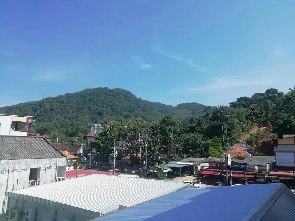 May House Karon Beach 3*