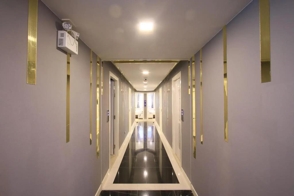 Pratunam Atrium Hotel 3*
